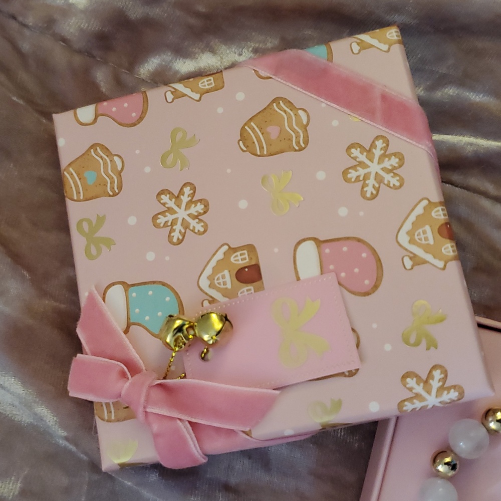 ROSE QUARTZ & Gold Bead Handmade Healing Stretch Bracelet Christmas Gift In Box - Picture 3 of 8